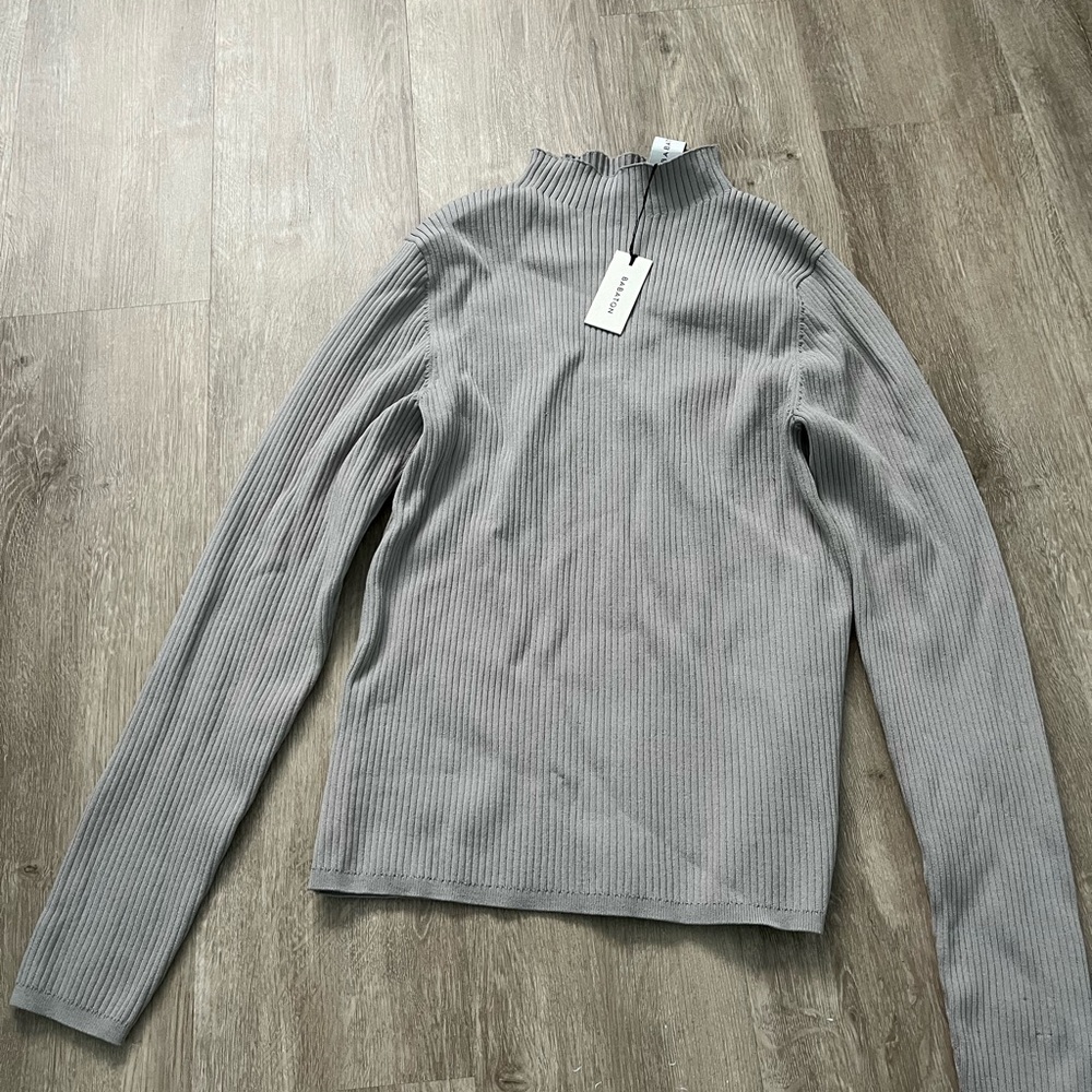 Babaton Aritzia Gray Ribbed Knit Top